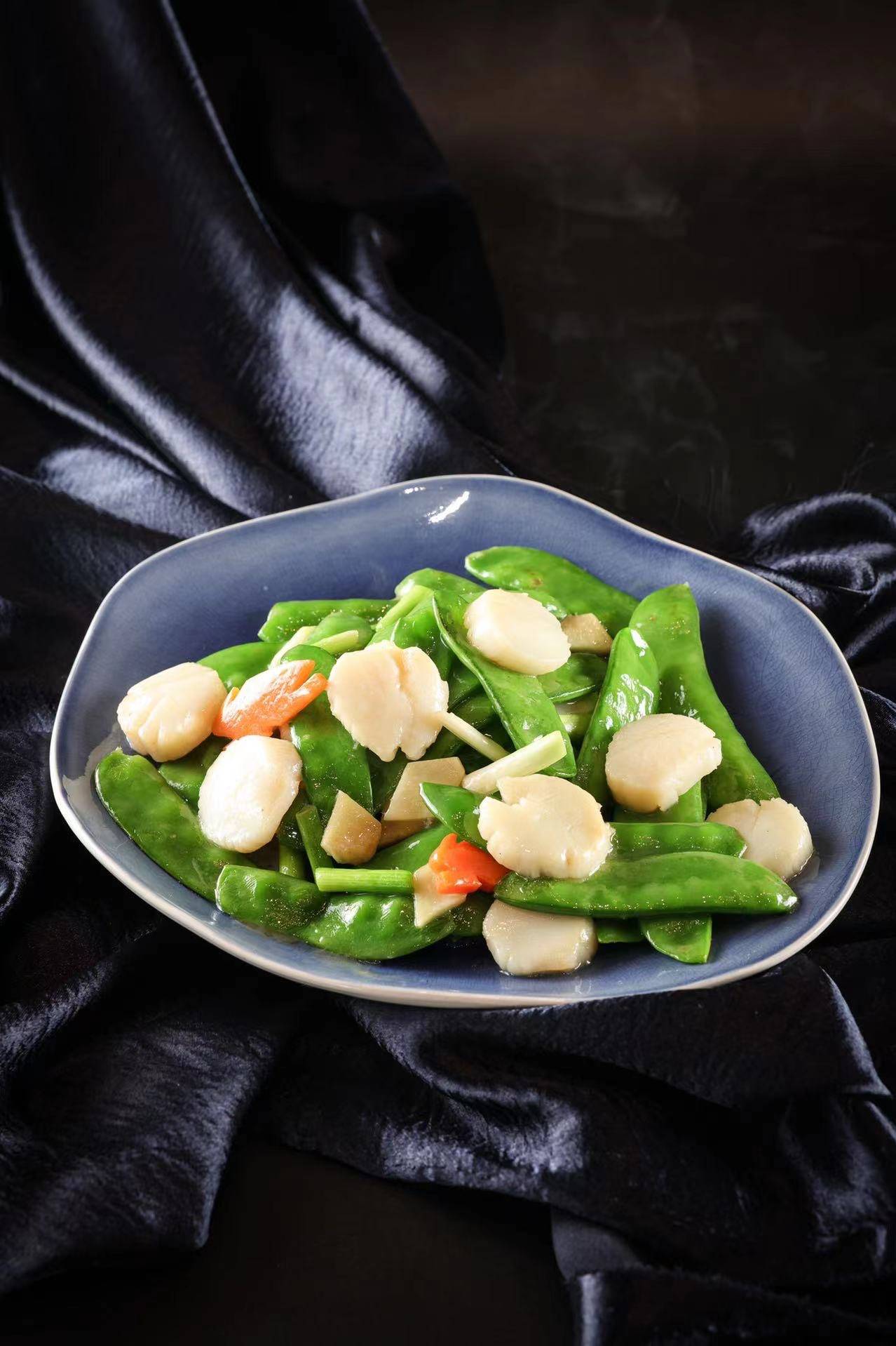 Stir Fried Scallop with Snowpeas(I) 荷豆炒带子